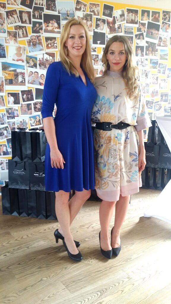 Moderation_Swiss_Smile_Berlin_mit_Moderatorin_Carmen_Hentschel_mit_Julia_Dietze Moderation_Swiss_Smile_Berlin_mit_Moderatorin_Carmen_Hentschel_mit_Julia_Dietze