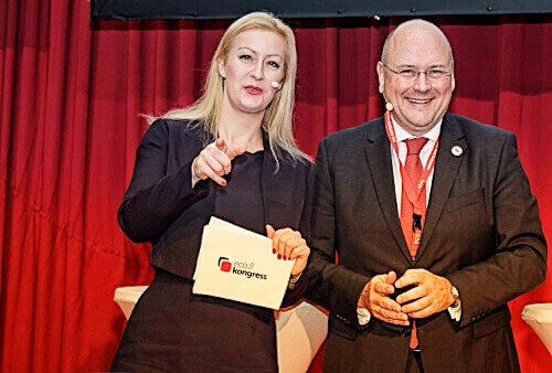 Die Keynote Speakerin für Digitalisierung und Zukunftsthemen Carmen Hentschel mit Arne Schönbohm