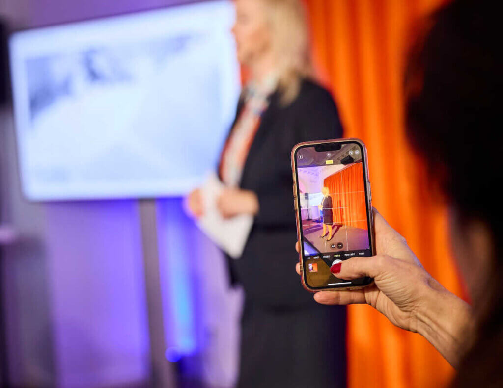prominente-business-event-und-konferenz-moderatorin-carmen-hentschel prominente-business-event-und-konferenz-moderatorin-carmen-hentschel